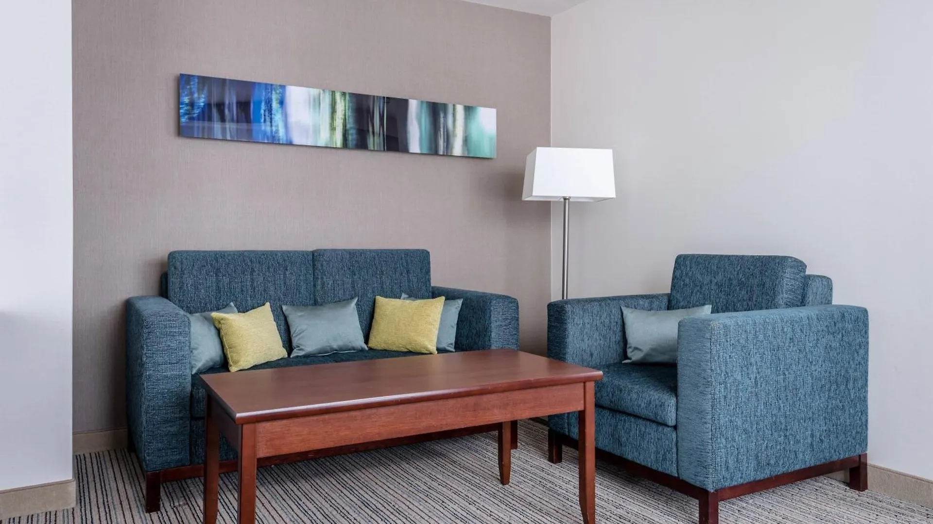 Courtyard By Marriott Munich City Center Hotel